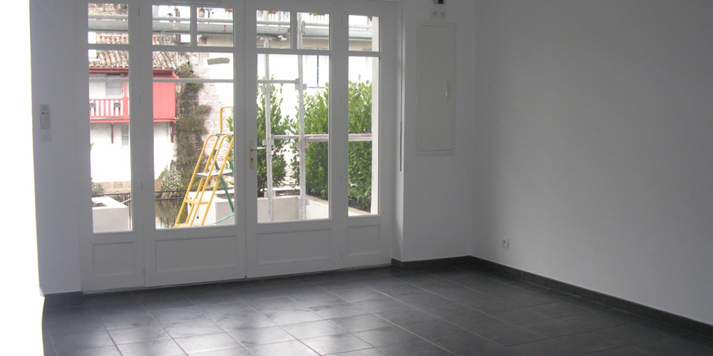 appartement à ST JEAN PIED DE PORT (64220)